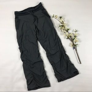 Lululemon live to move pants sz 4